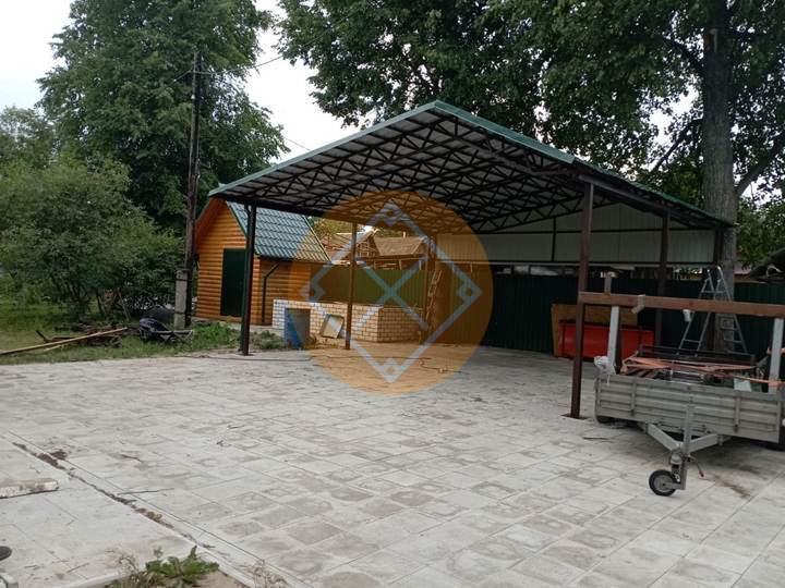 автомобильный навес с металлочерепицей