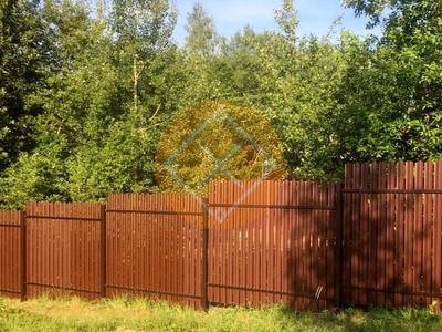 Односторонний забор лесенкой из евроштакетника