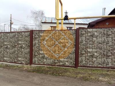 Забор лесенкой под камень из профлиста