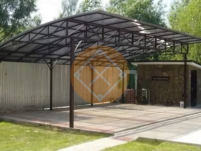 Стальной навес с поликарбонатом и односкатной крышей