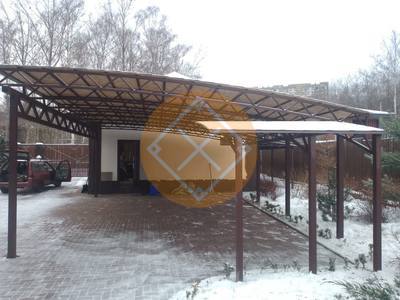 Полуарочный навес для дачи из мягкой кровли