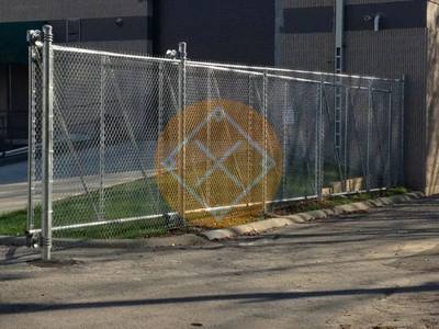 Ворота откатные с заполнением из рабицы