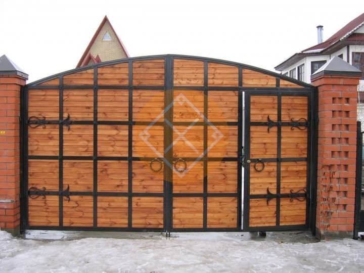 деревянные распашные ворота с калиткой